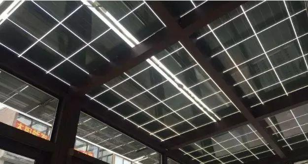 還在裝傳統(tǒng)陽光房？太傻了！如今大家都裝這個(gè)，美觀、環(huán)保還能賺錢！