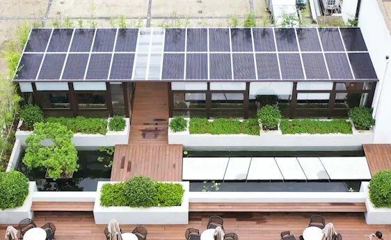 還在裝傳統(tǒng)陽光房？太傻了！如今大家都裝這個(gè)，美觀、環(huán)保還能賺錢！