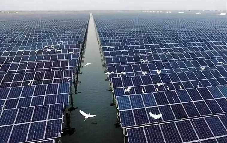 中國十三省最大光伏電站在這里！欽州康熙嶺的光伏電站能排上號了嗎？